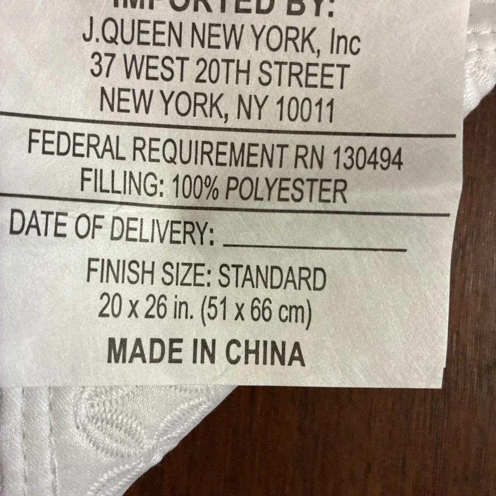 J Queen New York Zilara Standard Sham White New In Package
